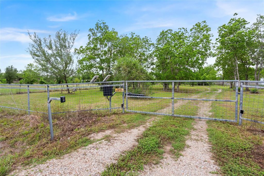 3650 Rivers Road, Pearland