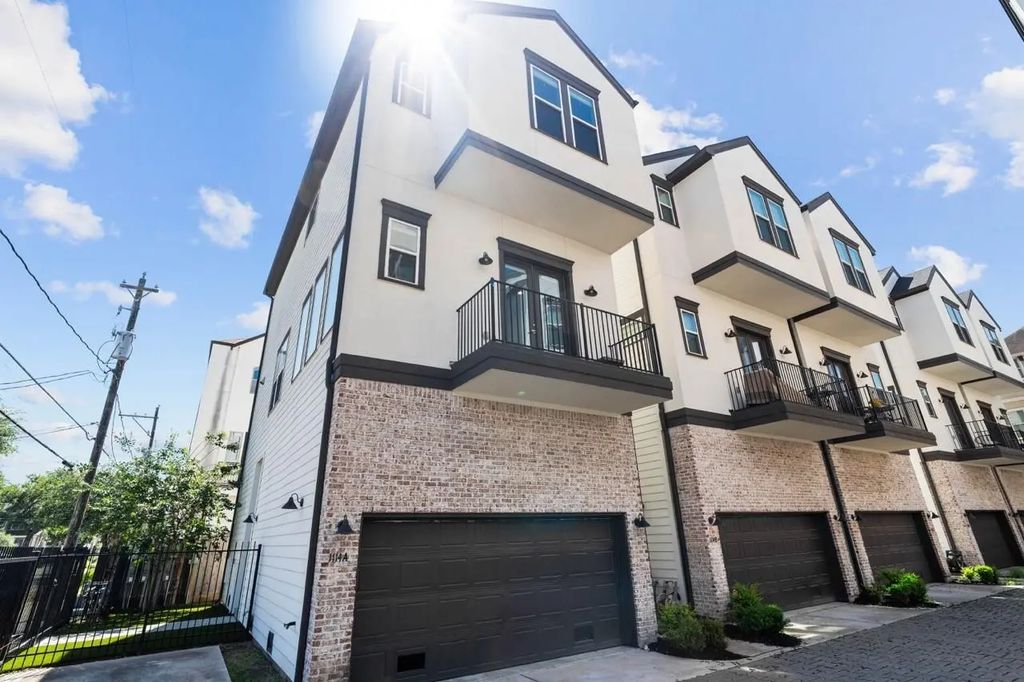 1114 W 15th 1/2 Street A, Houston