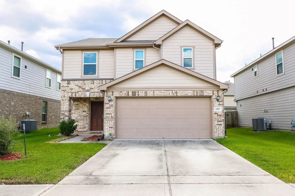 2507 White Bluff Lane, Houston