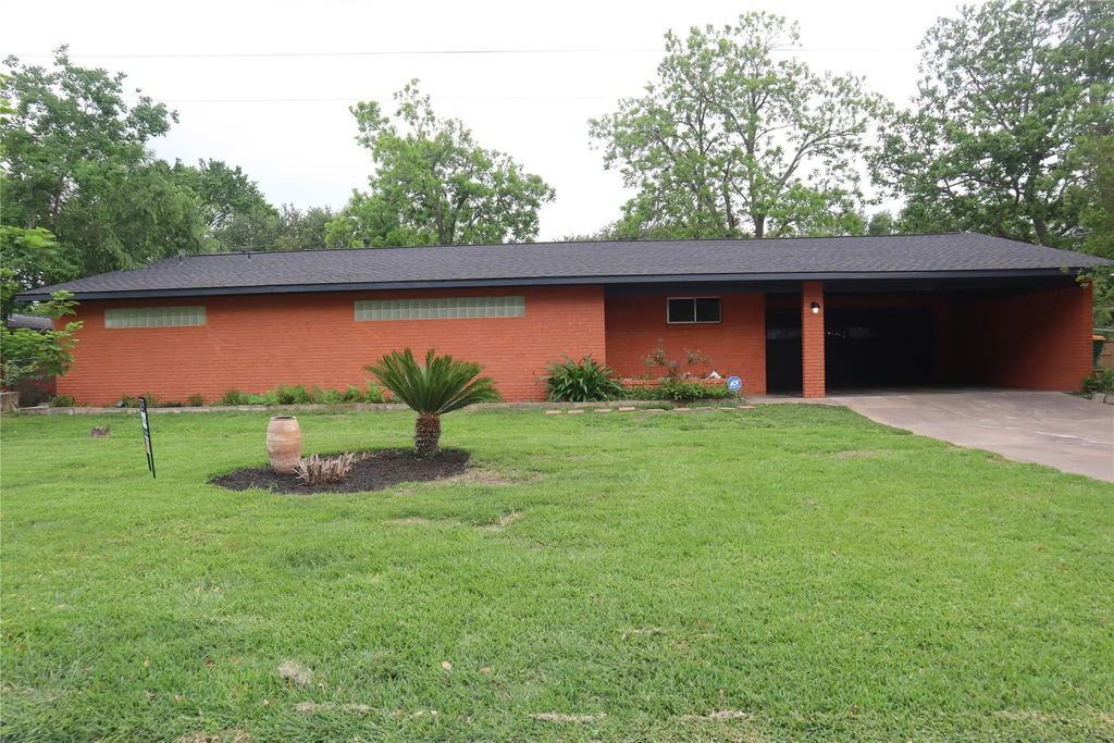 1903 Evergreen Lane, La Marque