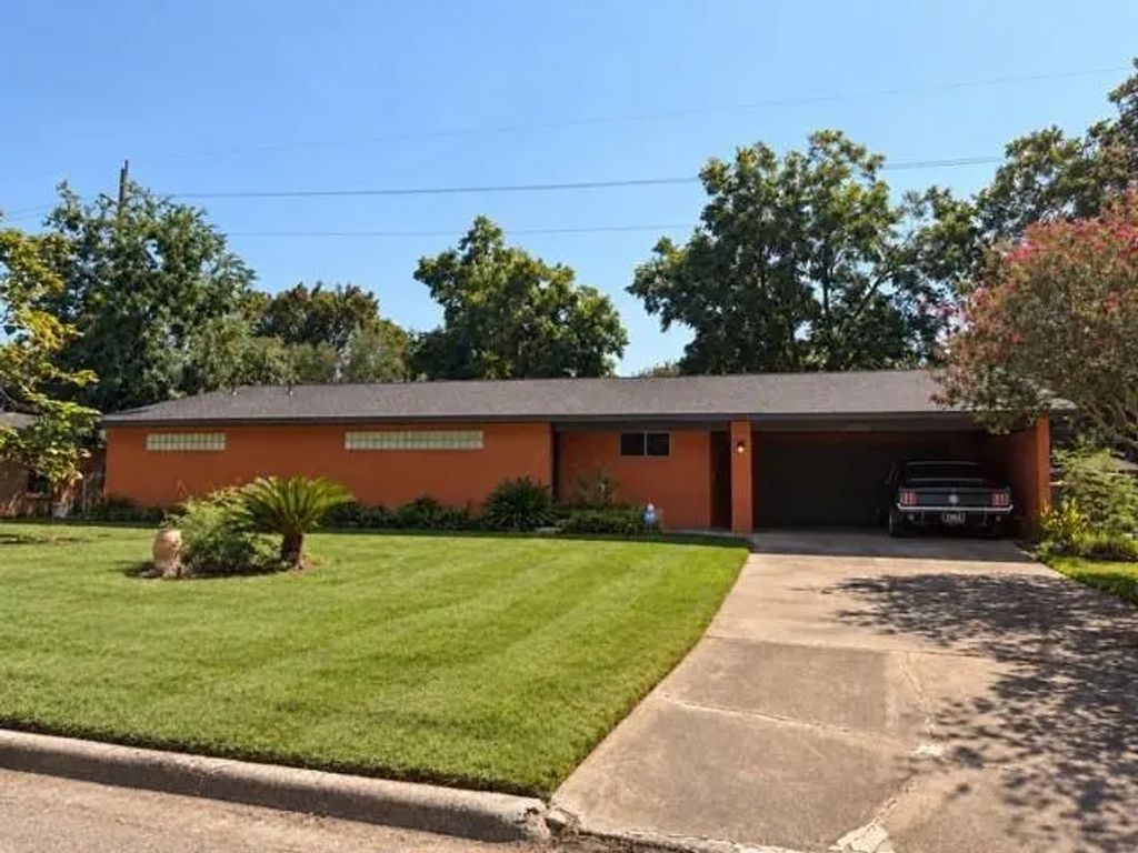 1903 Evergreen Lane, La Marque