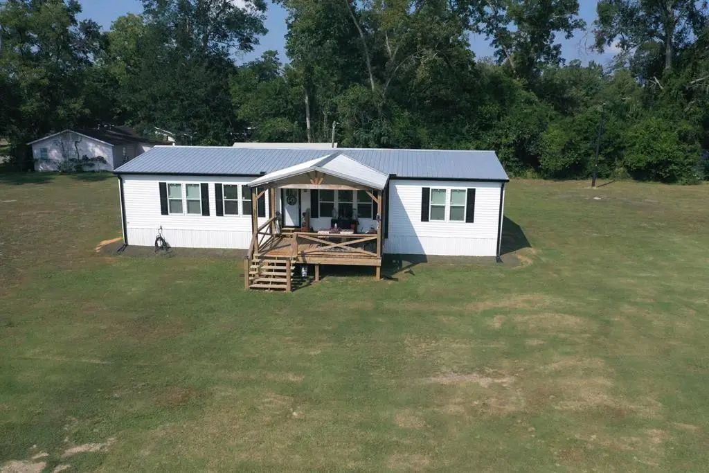 355 N Lelia, Kirbyville