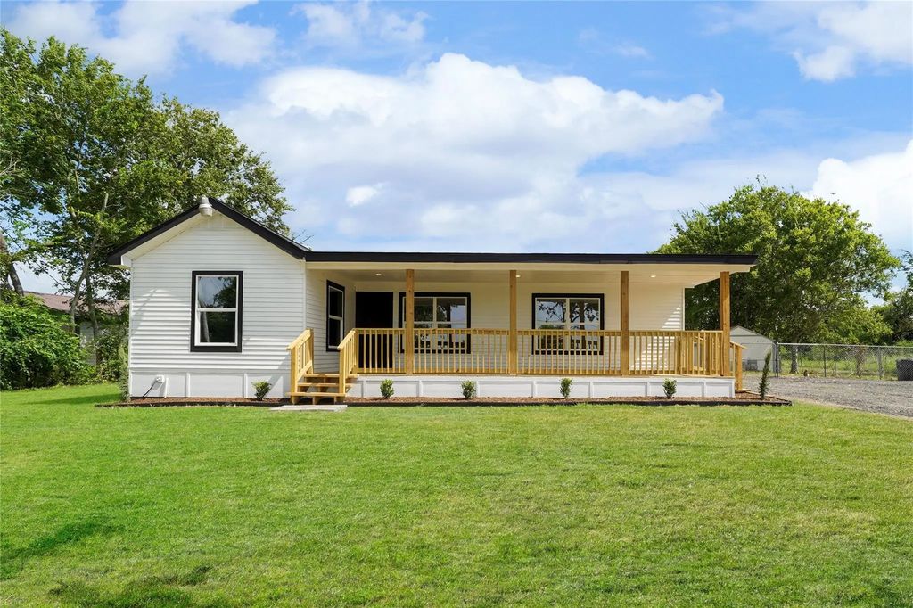 3402 W Cedar Bayou Lynchburg Road, Baytown