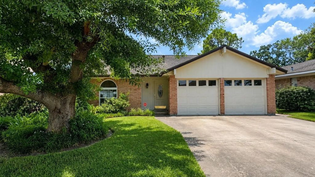 606 Nevada Street, South Houston