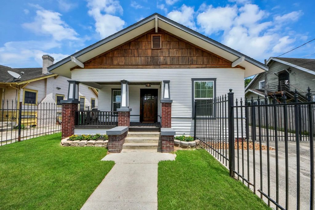 225 Lenox Street, Houston