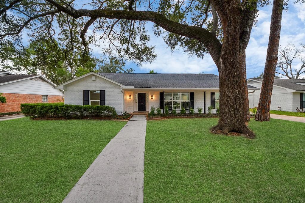 7819 Pagewood Lane, Houston
