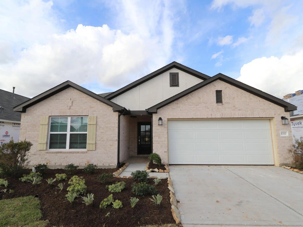 1222 Sacred Light Lane, La Marque