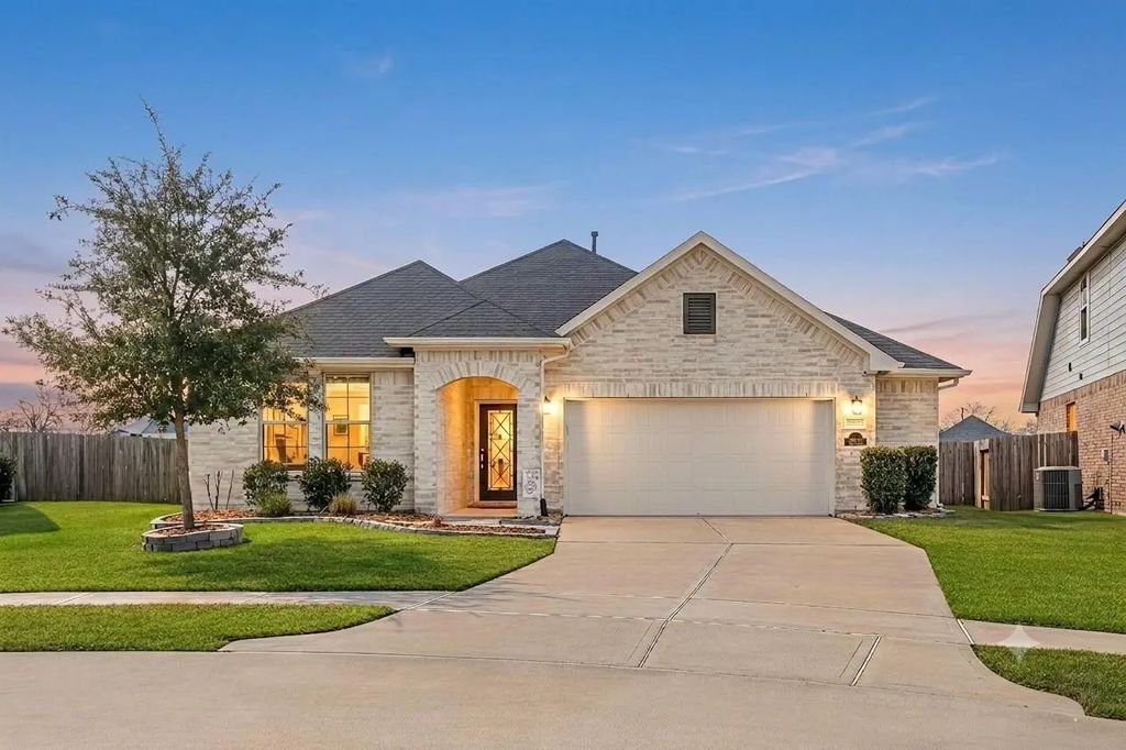 8414 Divot Trce, Fulshear