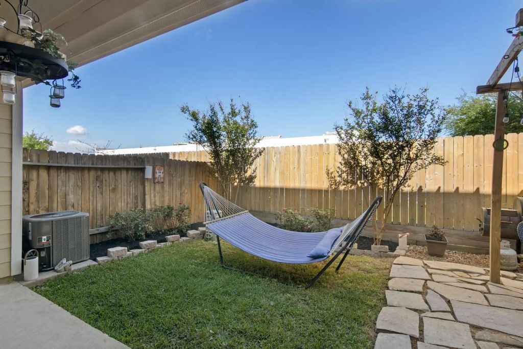 3519 Topango Drive, Pasadena
