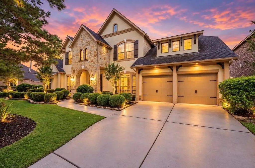 241 W Tupelo Green Circle, Spring