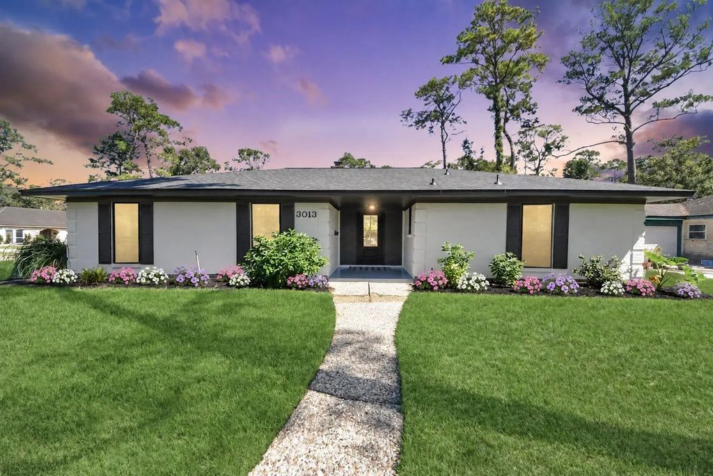 3013 Woodland Drive, Dickinson