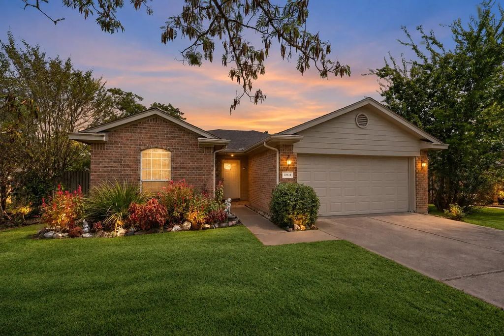 10614 Twin Circles Drive, Montgomery