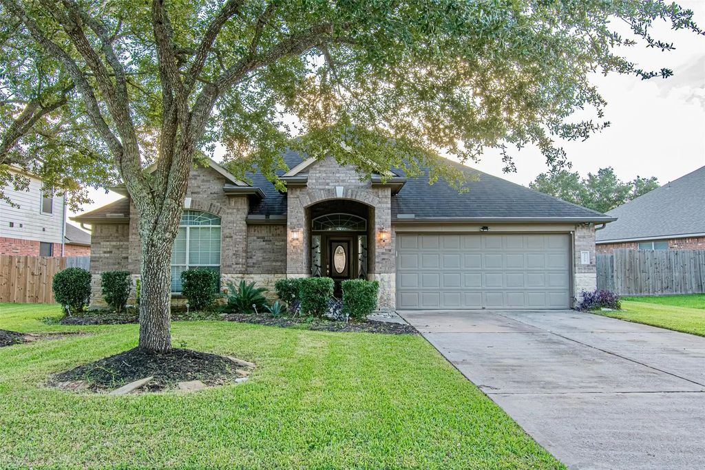 4108 S Meridian Greens Drive, Dickinson