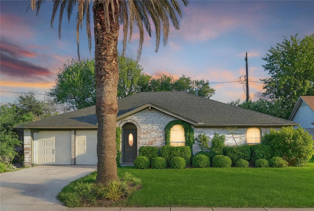 5411 Fairgreen Lane, Houston