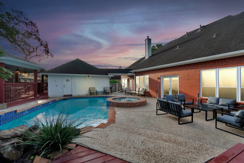 19722 Cherry Oaks Lane, Humble