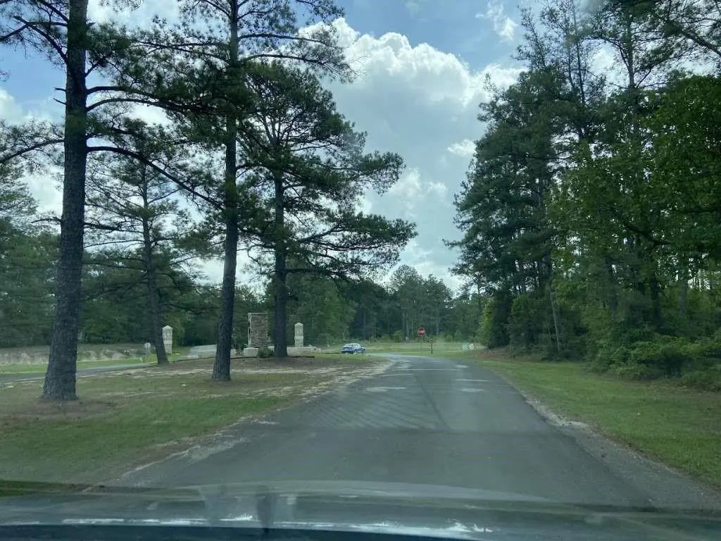 195 Tarnwood Drive, Brookeland