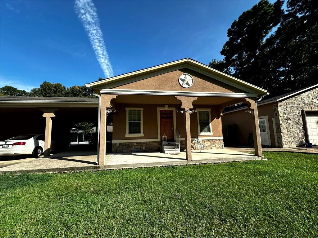 629 Hidden Oaks Drive, Point Blank