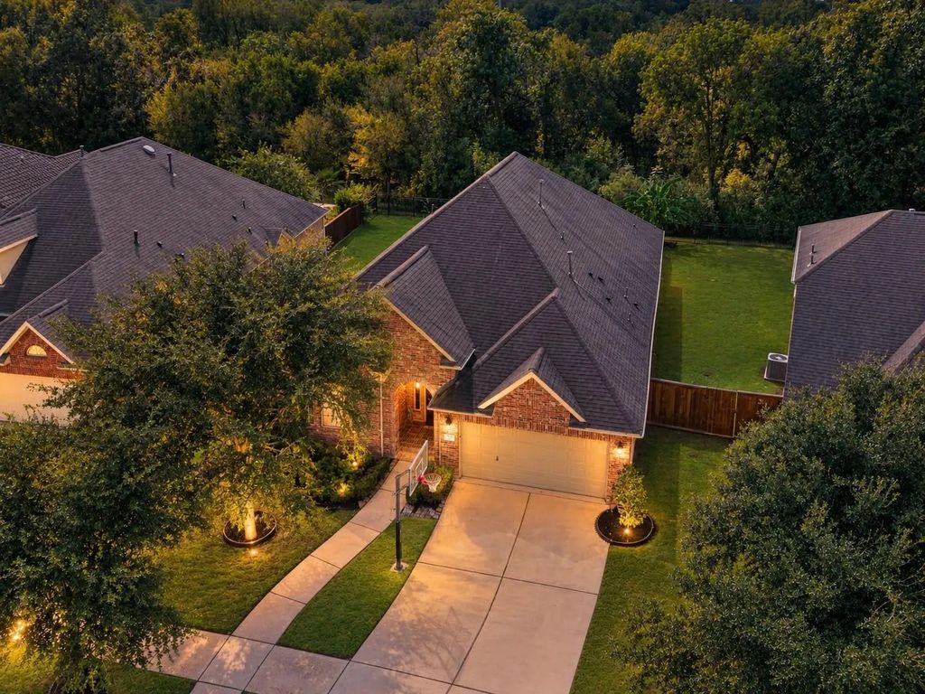5811 Caper Shores Lane, Sugar Land