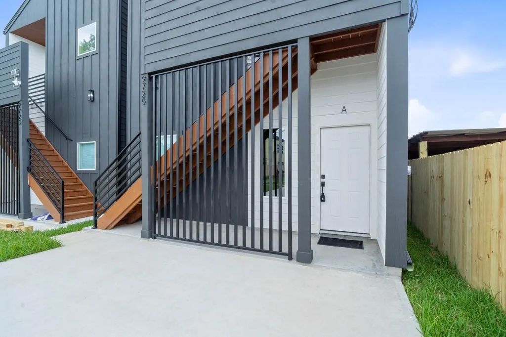9725 Kerr Street A, Houston