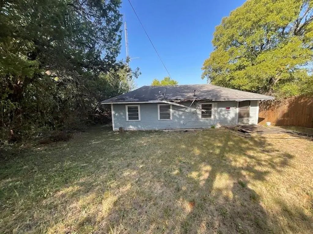 296 Live Oak Loop, Whitney