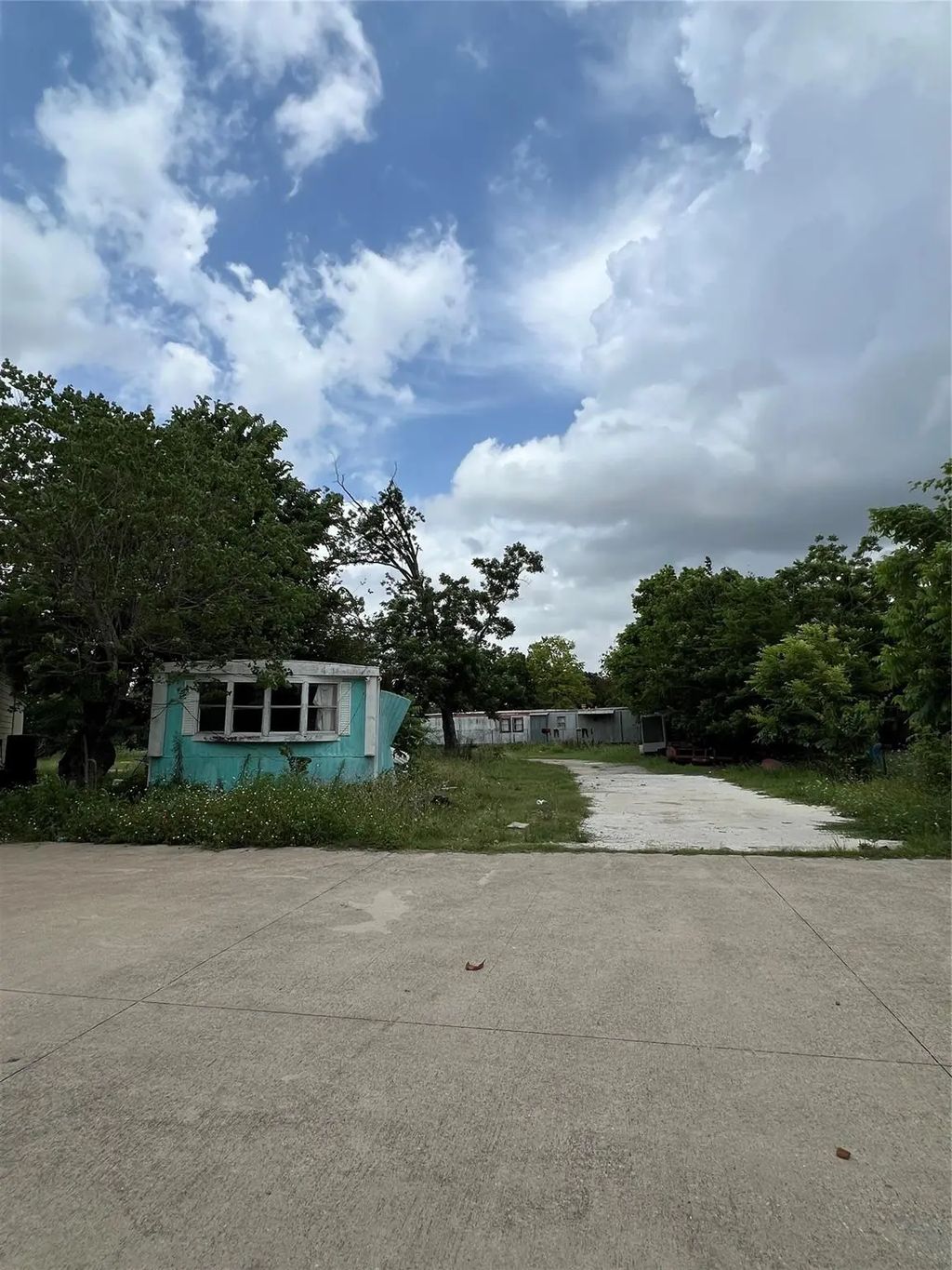 11049 Ell Road, Houston