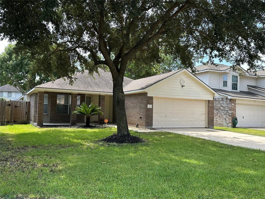 702 Danbury Park Lane, Houston
