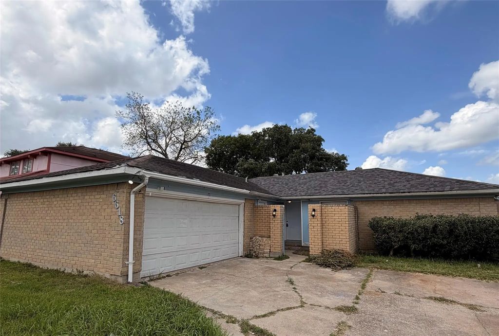 6618 Mccullum Road, Houston