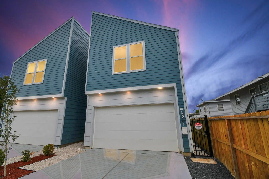 6817 Peerless Street, Houston