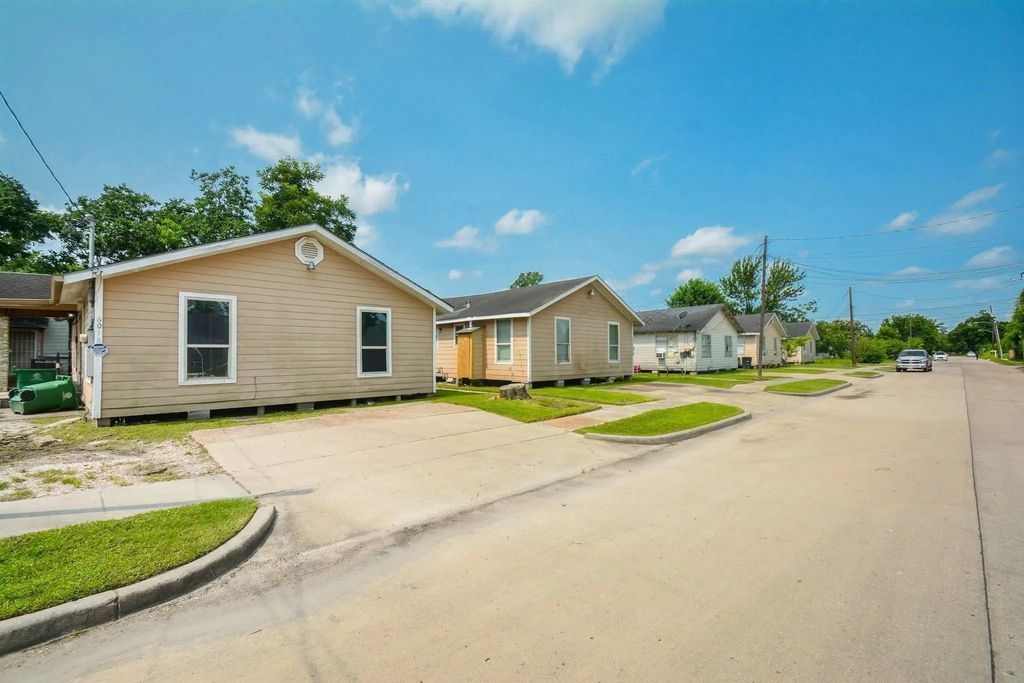 6010 Collingsworth 2, Houston