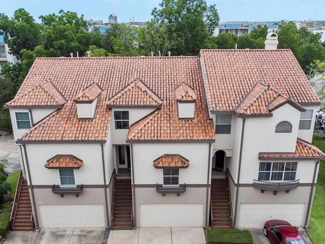 309 Lakeside Lane, Houston