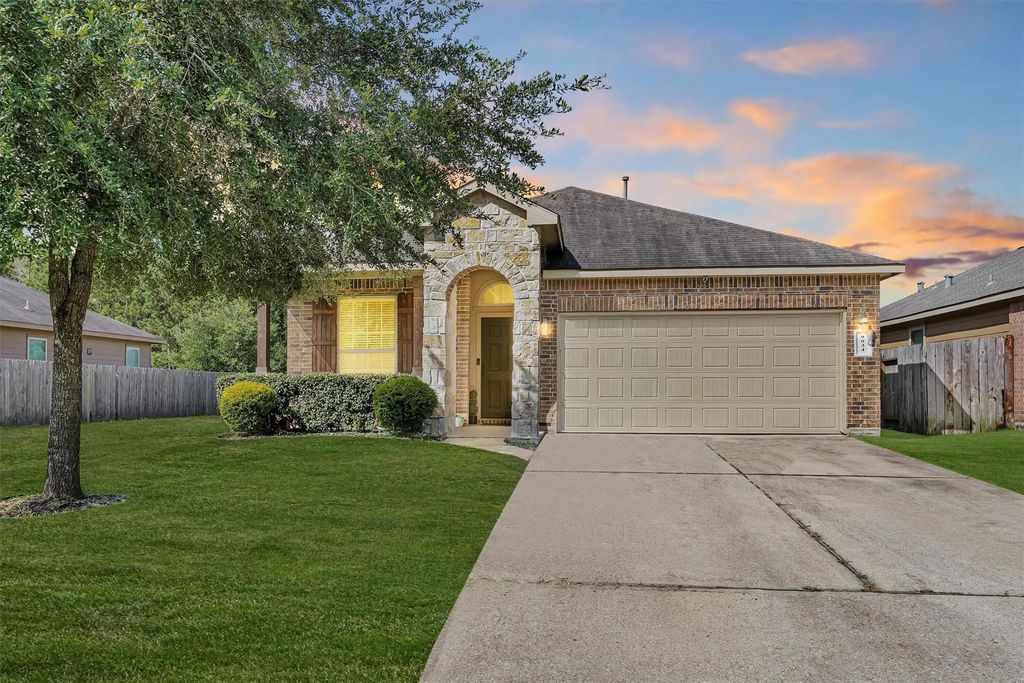 9934 Sterling Place Drive, Conroe