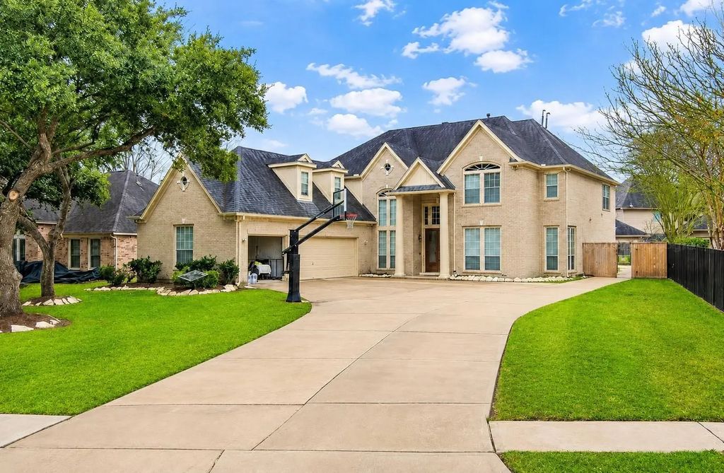7610 Northwoods Drive, Sugar Land