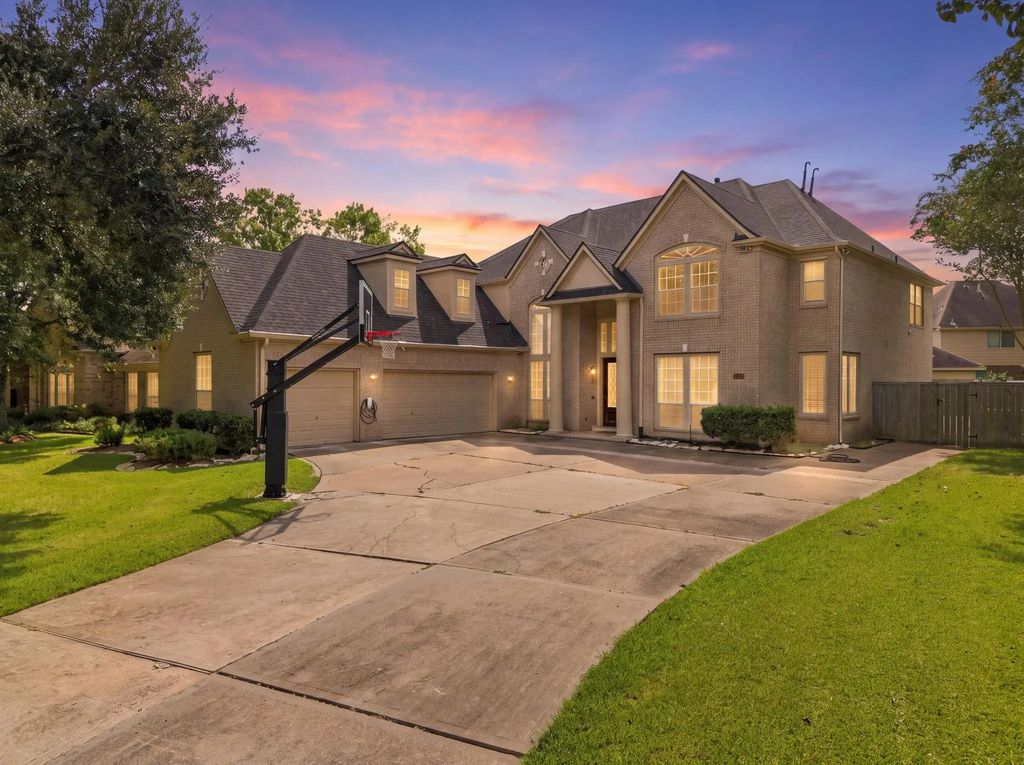 7610 Northwoods Drive, Sugar Land
