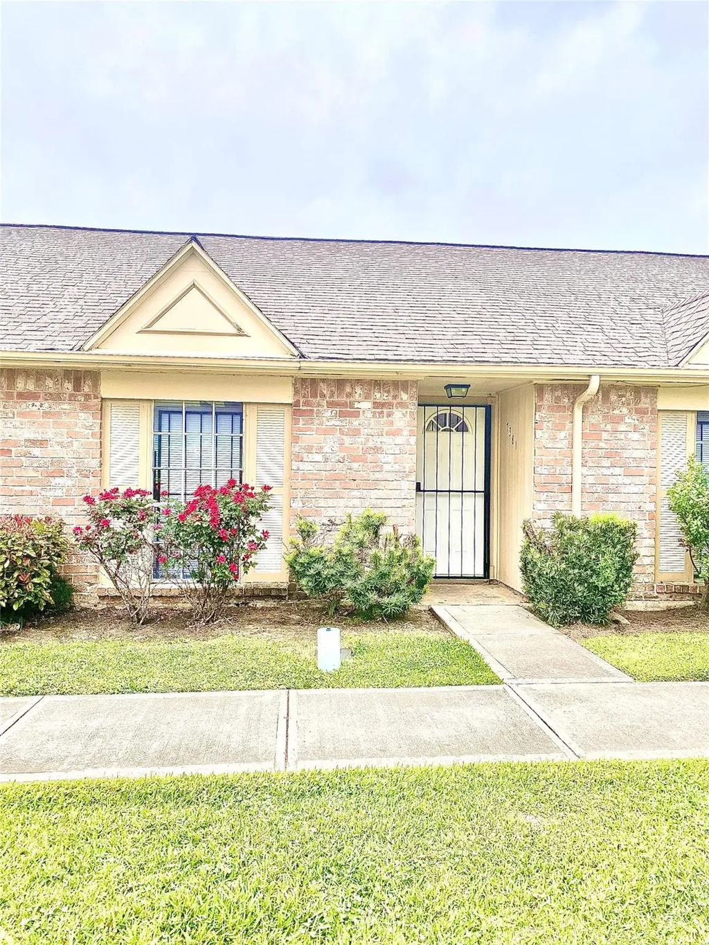 7381 Cook Road, Houston