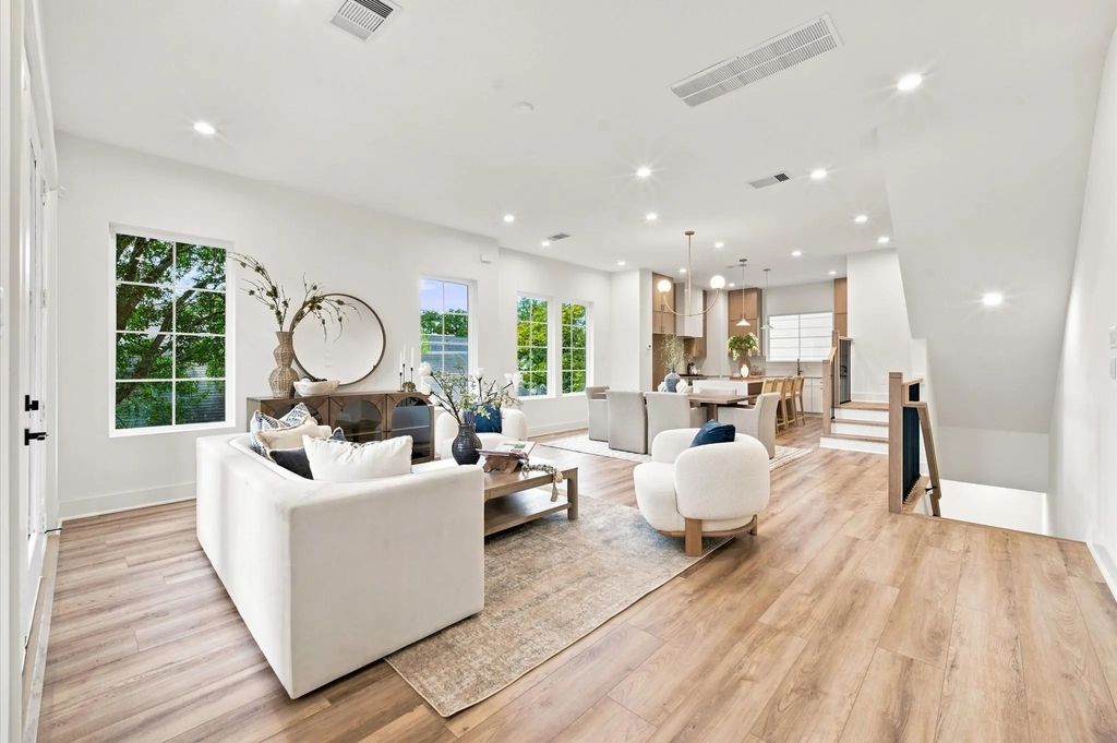 1107 E 24th Street, Houston