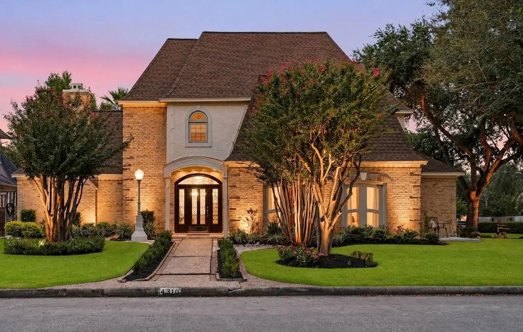 4310 Masters Drive, League City