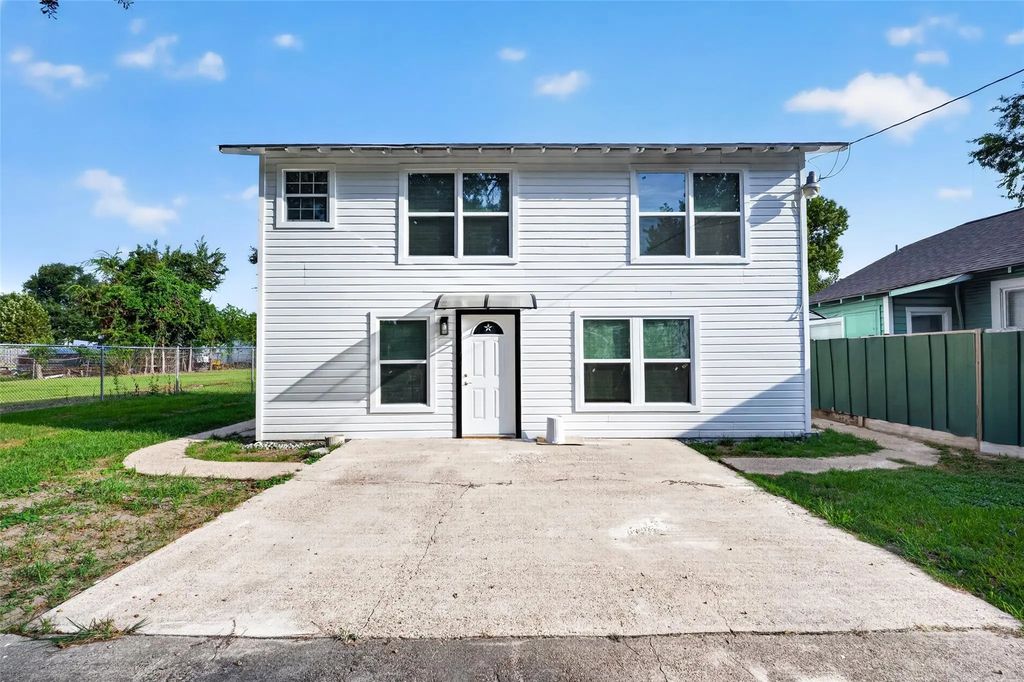 408 W Donovan Street, Houston