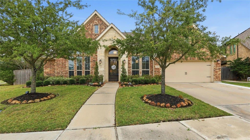2501 Cedar Path Court, Friendswood