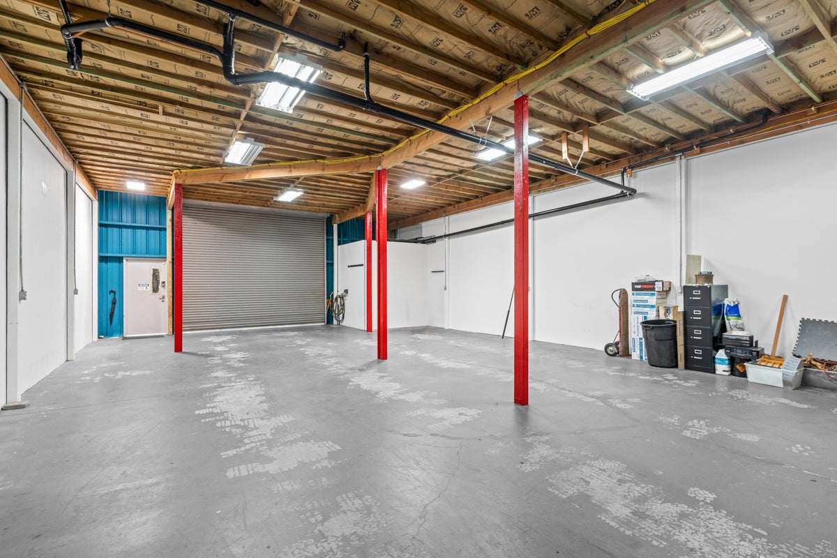 Photo of Listing #724886