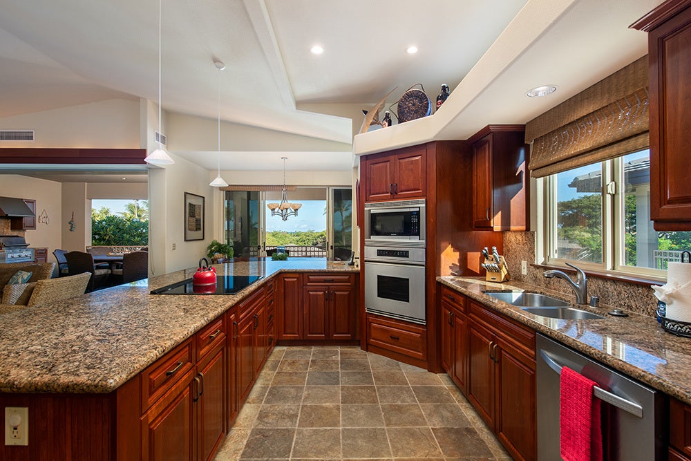 Villages At Mauna Lani 681025 Kaniku Dr 307 in MAUNA LANI RESORT MLS