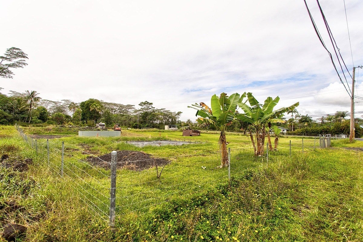 151972 17th Ave in HAWAIIAN PARADISE PARK MLS® 670887 For Sale