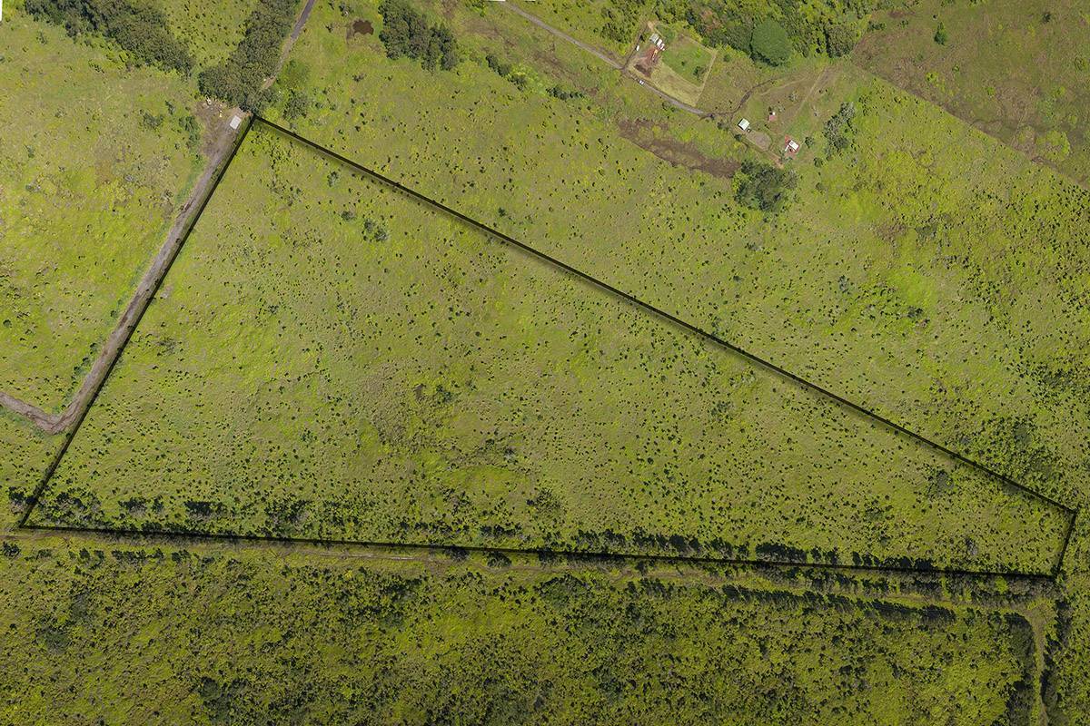 Country Club Rd in KAUMANA HOMESTEADS MLS® 704155 For Sale 895,000