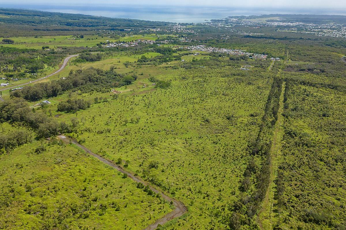 Country Club Rd in KAUMANA HOMESTEADS MLS® 704155 For Sale 895,000