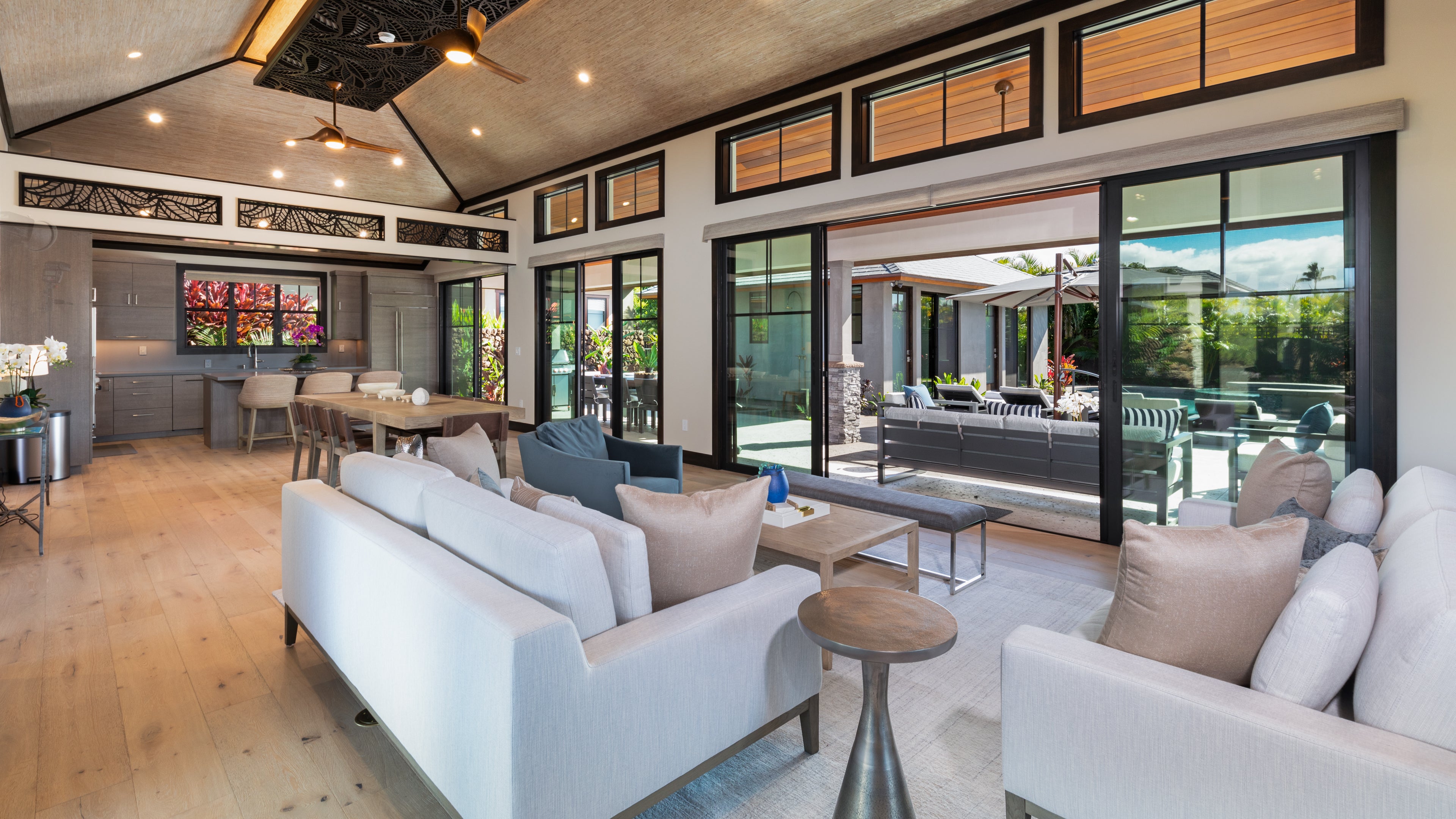 Photo of Listing #701659