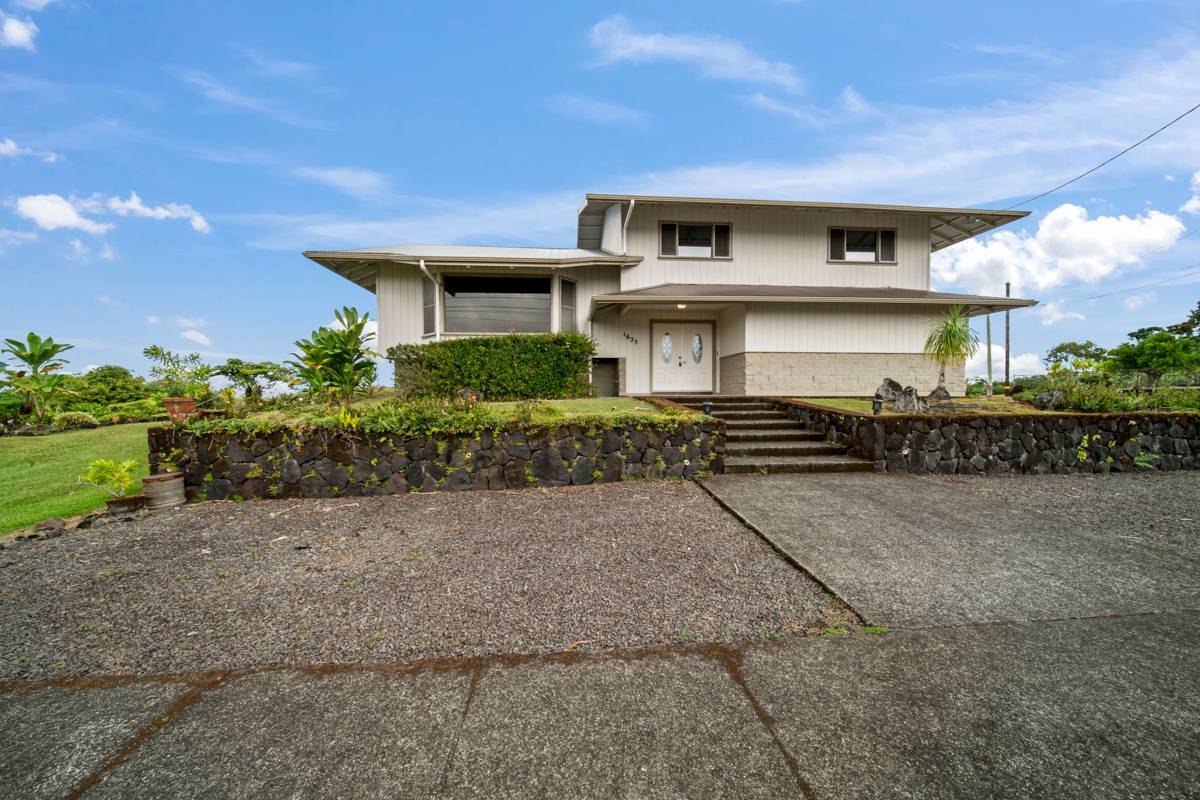 1623 Lei Lehua St in HAIHAI ESTATES MLS® 705161 For Sale 775,000 in