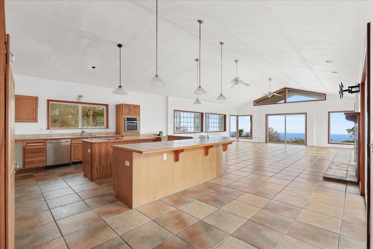 734583 Kukuki St in KALOKO MAUKA SUBDIVISION MLS® 709127 For Sale