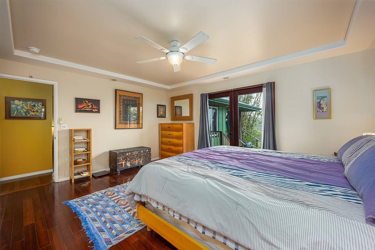 56786 Kualapa Pl in MALIU RIDGE II MLS® 709354 For Sale 1,299,999