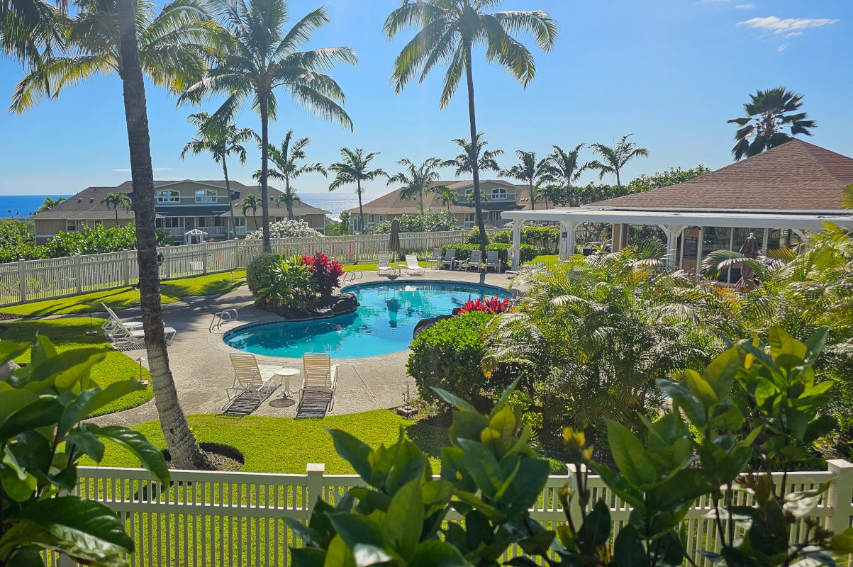 Photo of Listing #717174