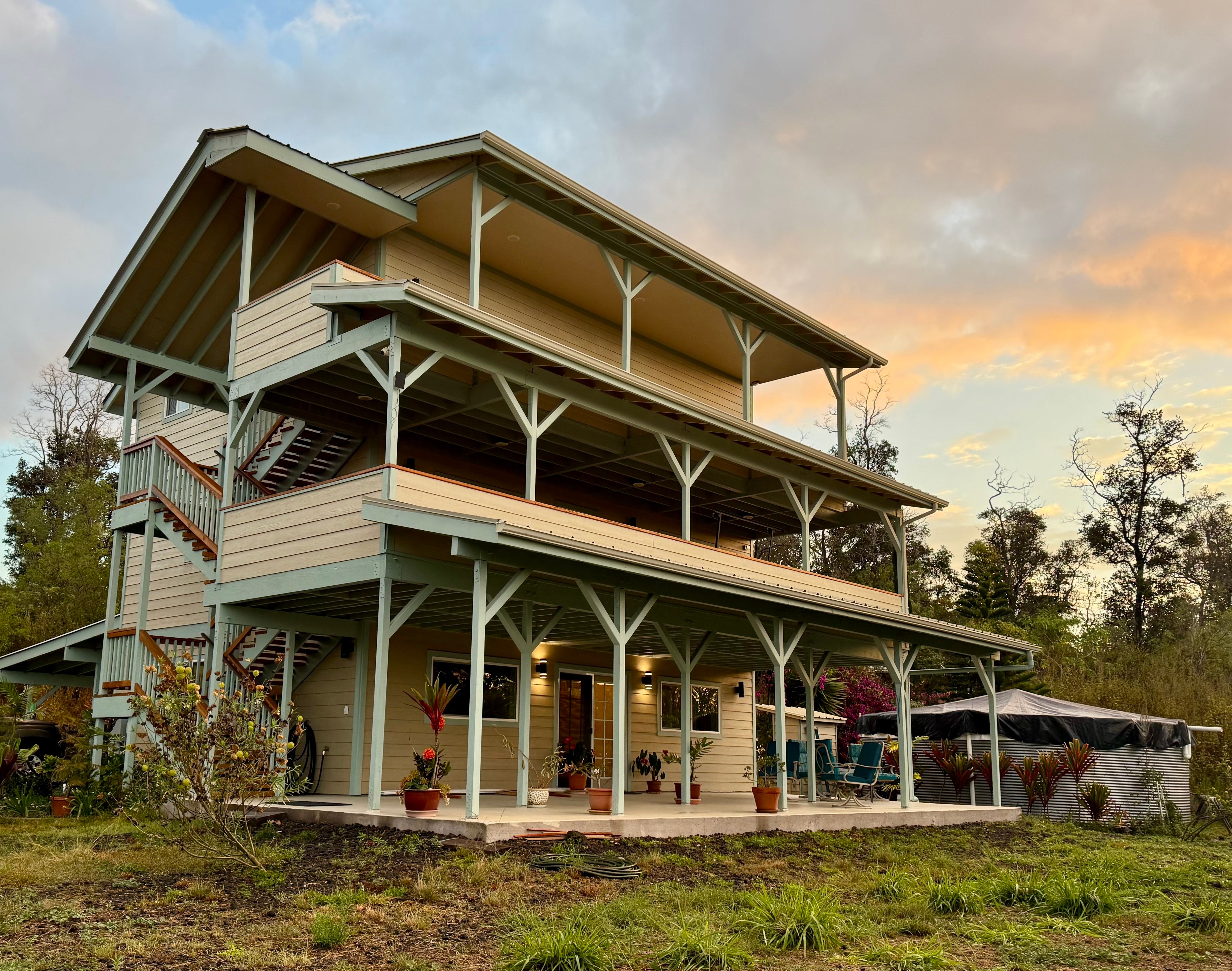 Photo of Listing #717445