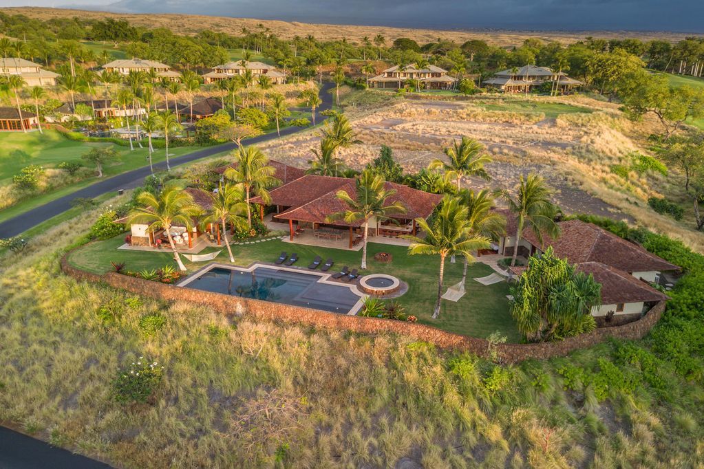 Photo of Listing #717865